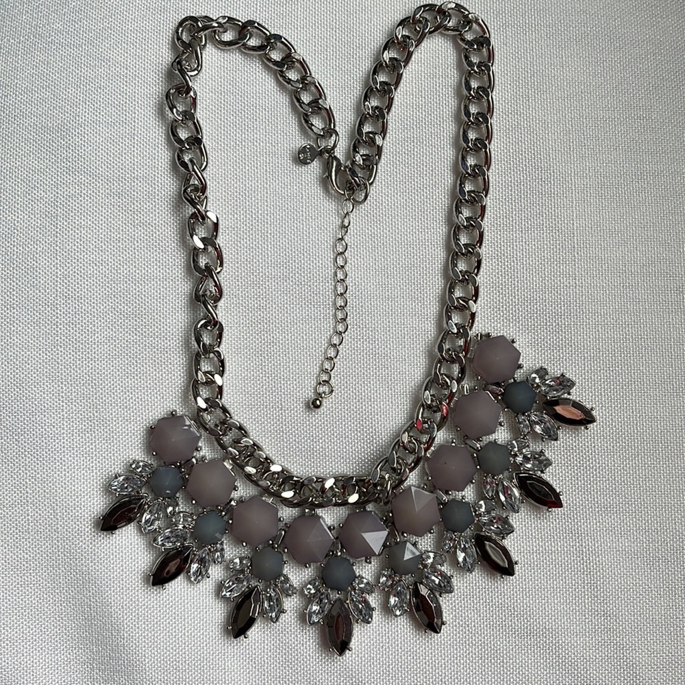 Gorgeous statement necklace - Picture 2 of 3